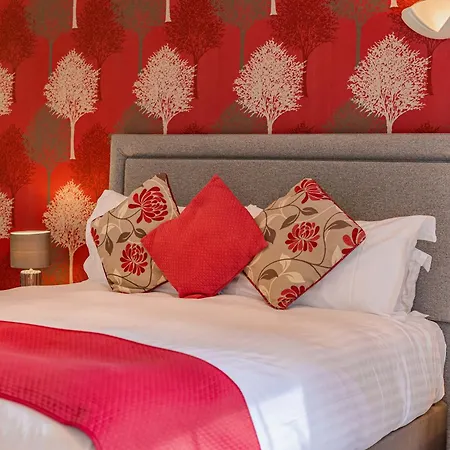 Burn Garden - On Windermere 4*
