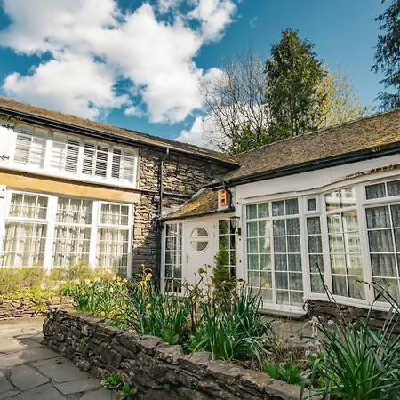 Burn Garden - On Windermere Отель 4*