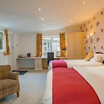 Burn Garden - On Windermere 4*