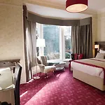 Burn Garden - On Windermere 4*