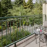 Отель Burn Garden - On Windermere