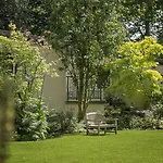 Burn Garden - On Windermere 4*