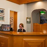 Burn Garden - On Windermere 4*