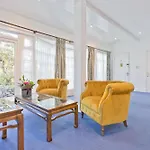 Burn Garden - On Windermere Отель Боунес-он-Уиндермер