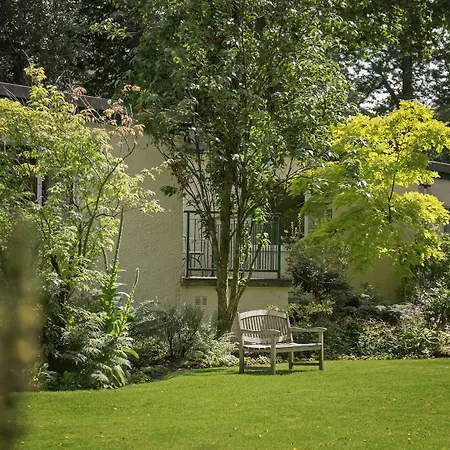 Burn Garden - On Windermere 4*