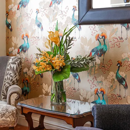 Burn Garden - On Windermere 4*