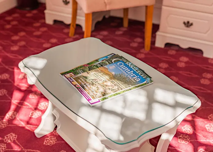 Burn Garden - On Windermere 4*