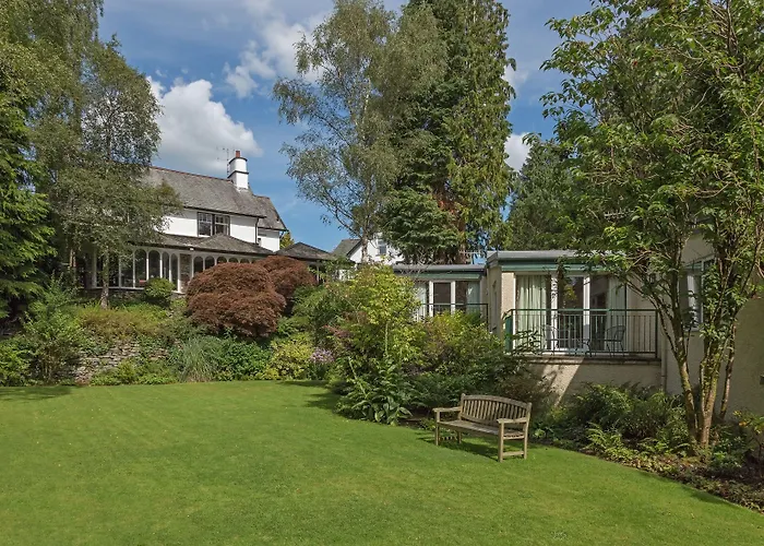 Burn Garden - On Windermere 4*